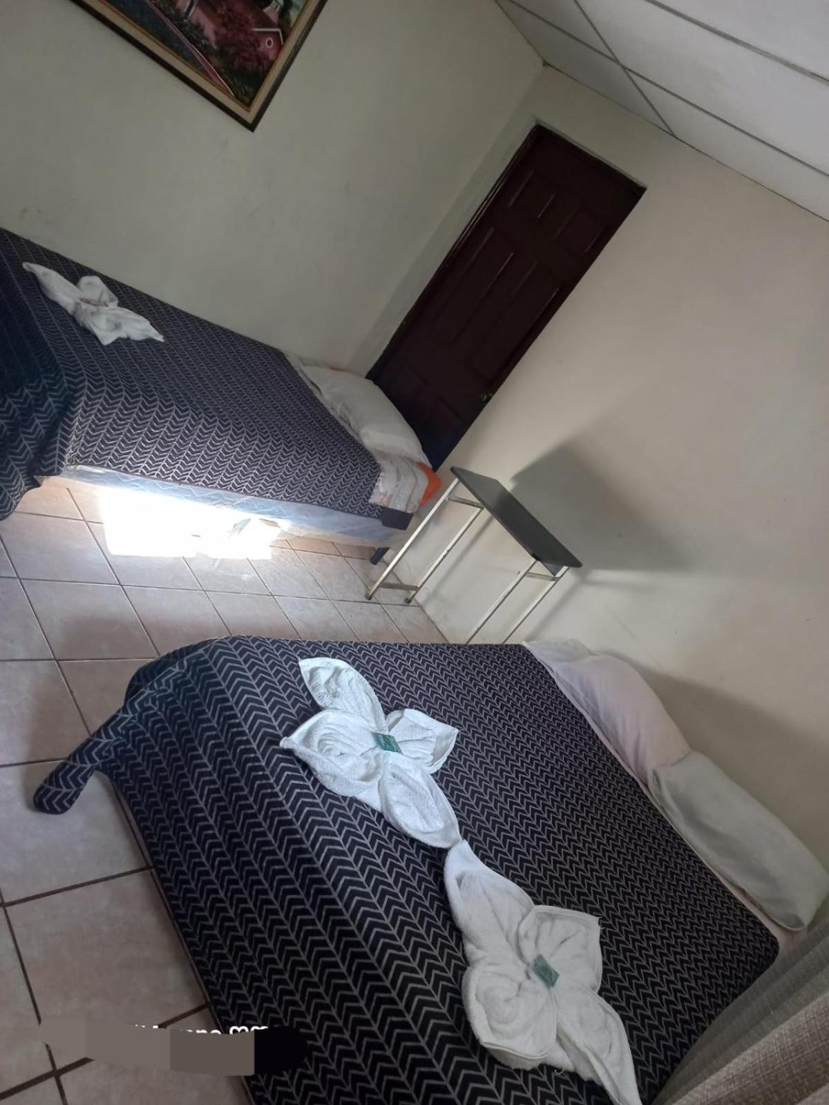 Huellas Hostal אנטיגואה גואטמלה חדר תמונה